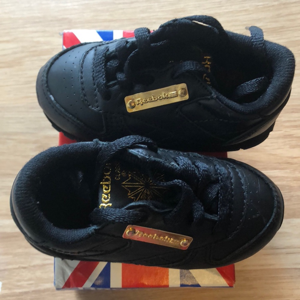 Toddler Reebok - Picture 3 of 5